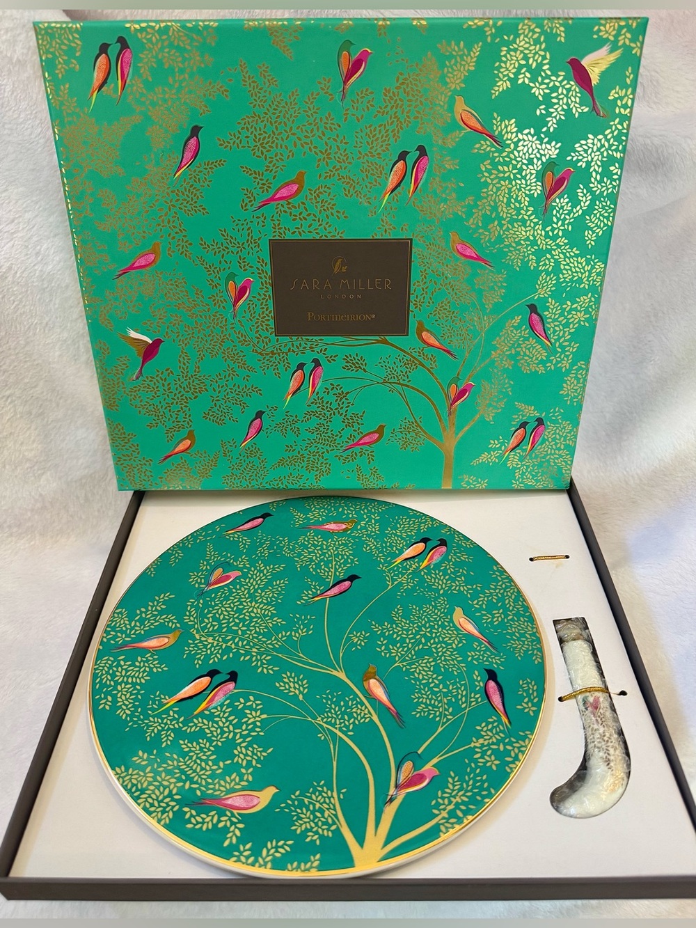 NWT Portmeirion Sara Miller London Gold Embellished Chelsea Cheese Plate
